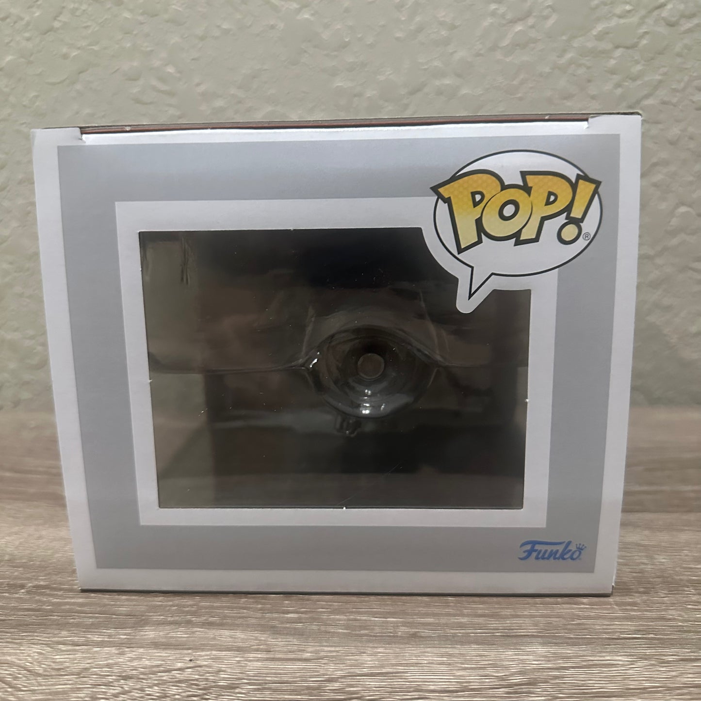 Funko Pop! Deluxe Star Wars Mandalorian IG-12 with Grogu #720!