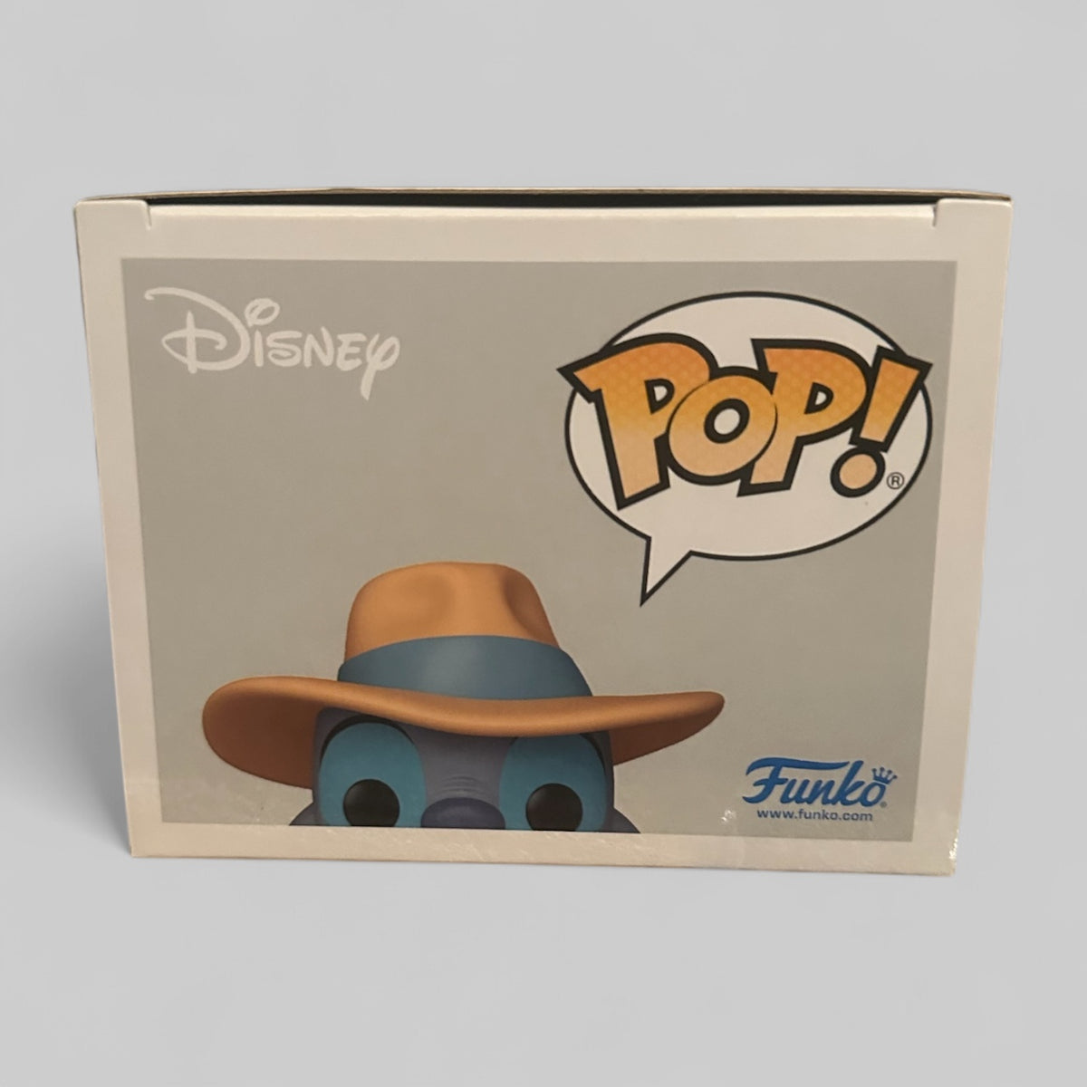 Funko POP! Disney Lilo & Stitch - Tourist Stitch Exclusive Figure #1569!