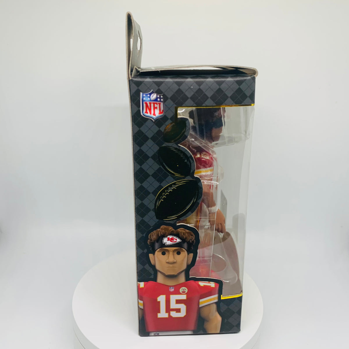 Funko NFL Kansas City Chiefs GOLD Patrick Mahomes 5-Inch Vinyl Figure  [White Pants, Regular Version]