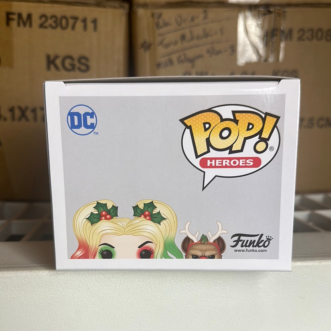 Funko POP! Holiday Harley Quinn with Helper Figure #357