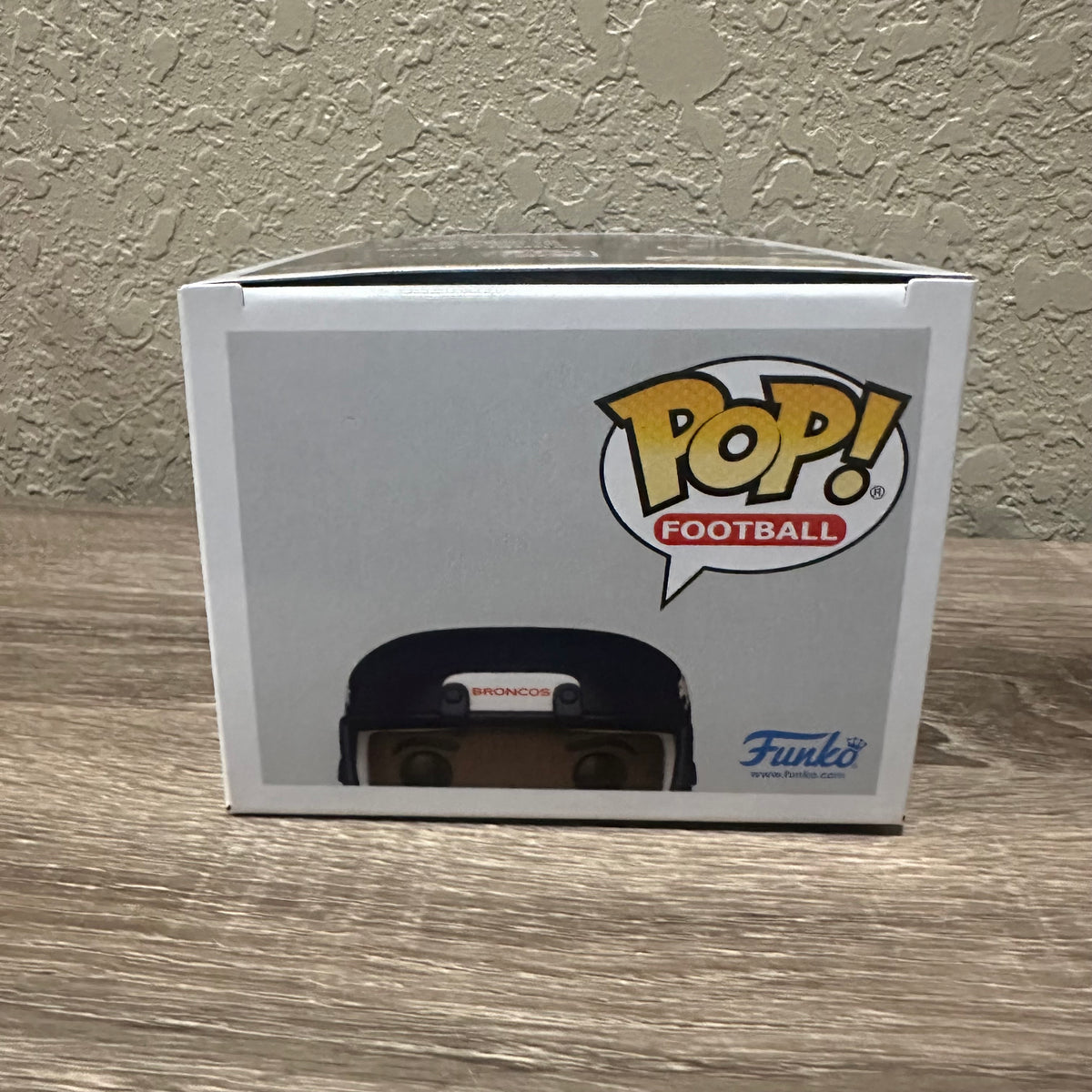 Funko POP! NFL Football Legends Terrell Davis Denver Broncos Figure #262!