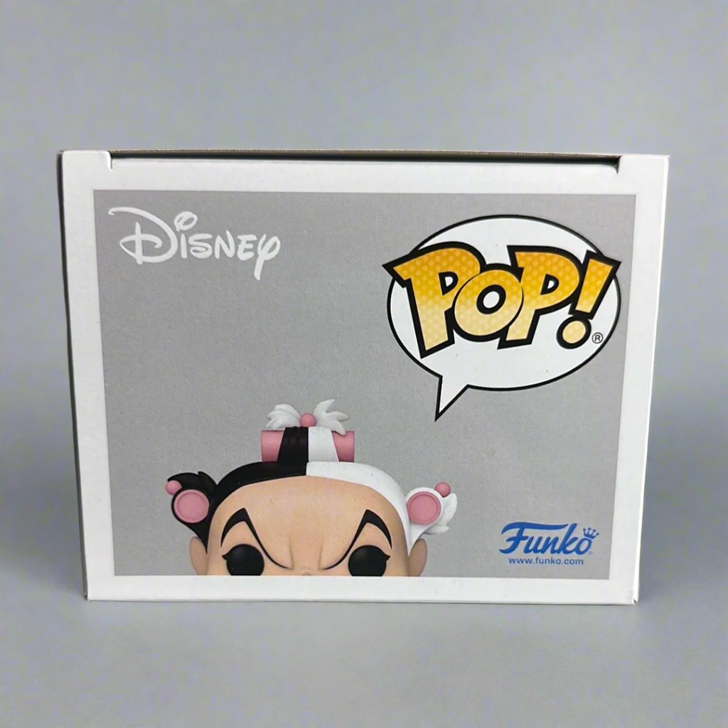 Funko Pop! Disney Villains 101 Dalmatians Cruella De Vil with Phone Exclusive #1090!