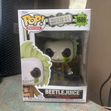 Funko POP! Horror Beetlejuice in Cardigan Michael Keaton Figure #1689!