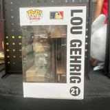 Funko Pop! MLB Deluxe Lou Gehrig in Dugout NY Yankees #21!