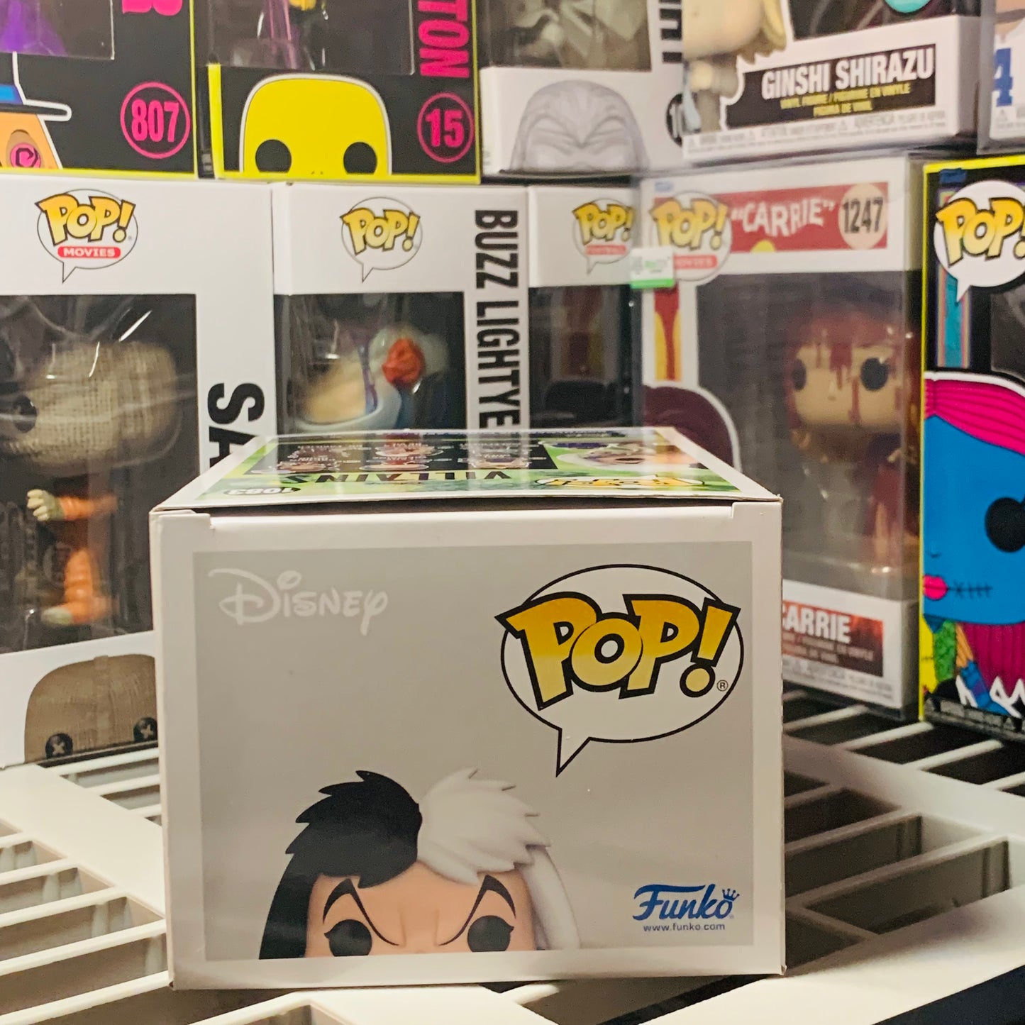 Funko Pop! Disney Villains 101 Dalmatians Cruella De Vil Figure #1083!