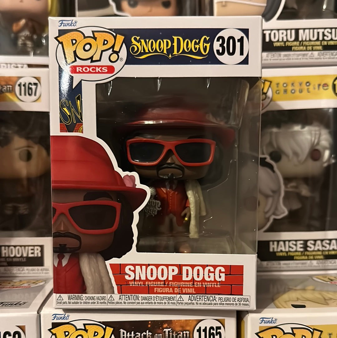 Funko POP! Rocks Snoop Dogg with Fur Coat Rap Figure #301 Funko POP! Rocks Snoop Dogg with Fur Coat Rap Figure #301